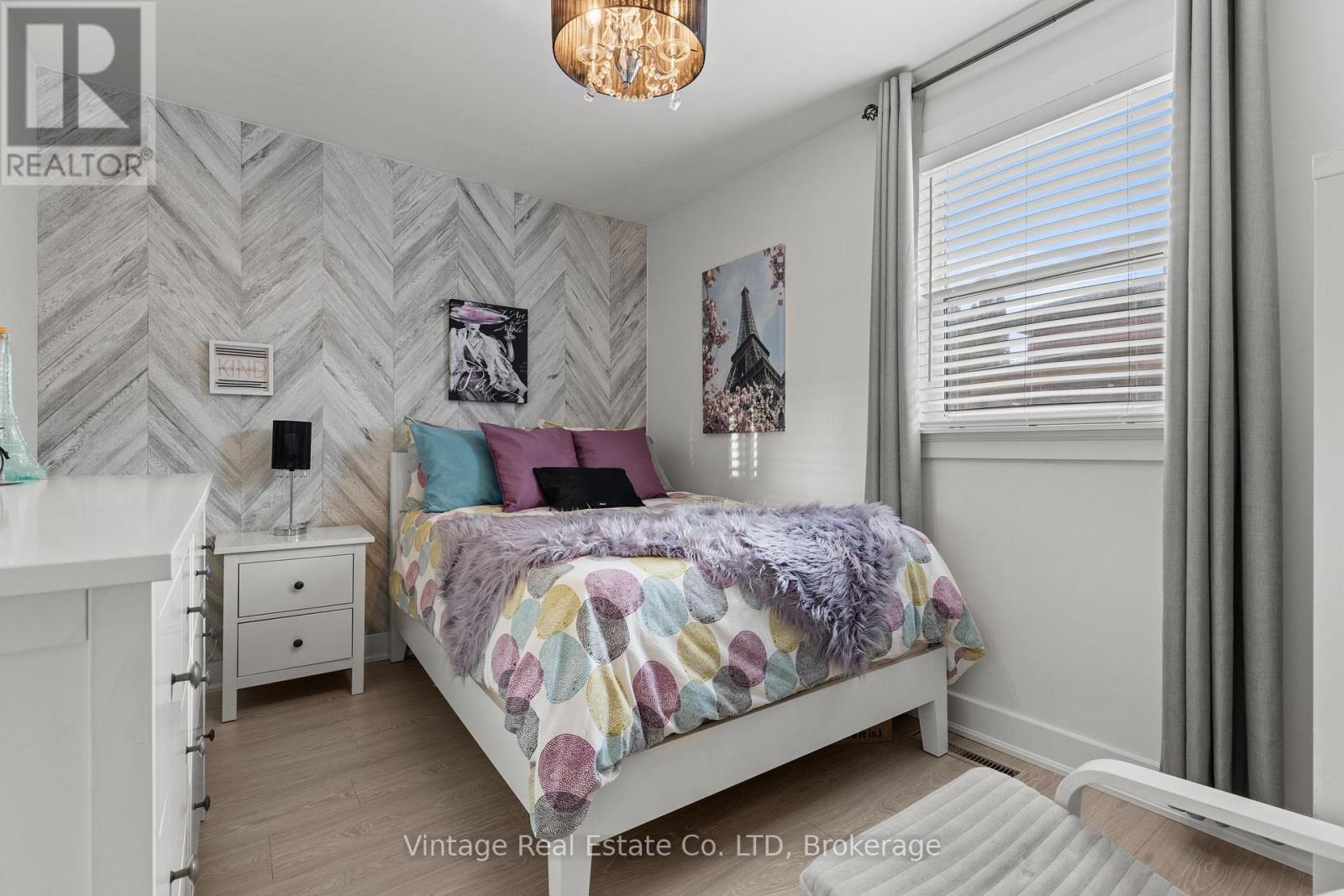 104 Concession Street E, Haldimand (Dunnville), Ontario  N1A 1A1 - Photo 10 - X12575898