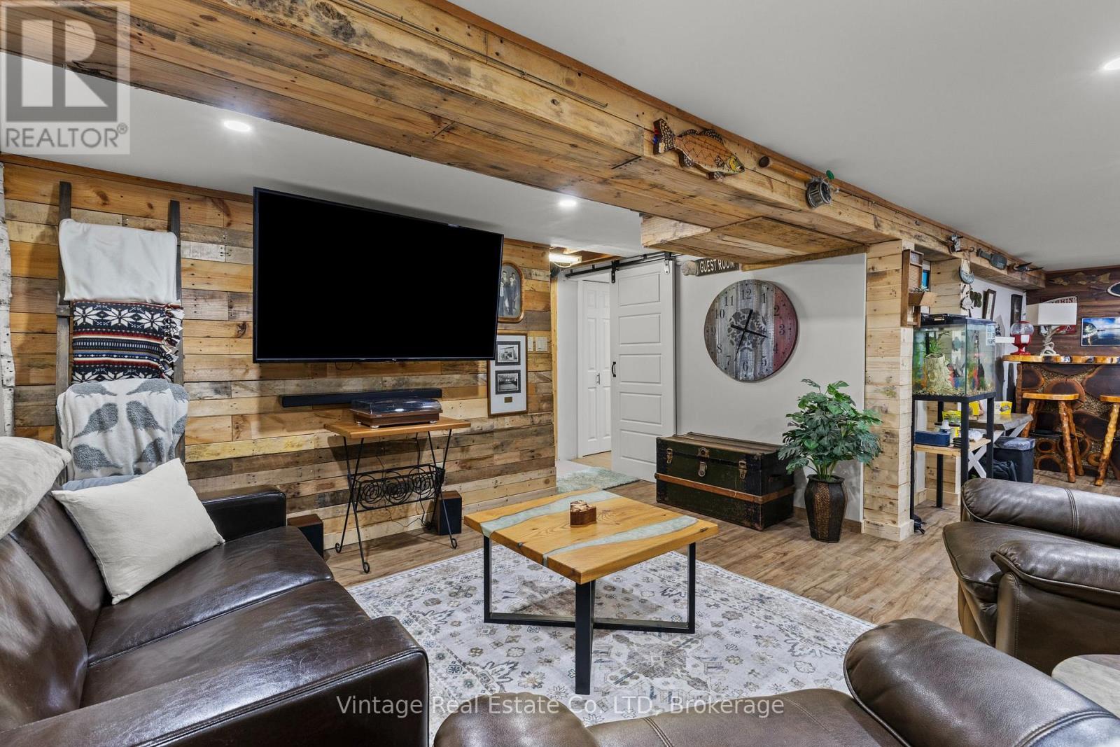 104 Concession Street E, Haldimand (Dunnville), Ontario  N1A 1A1 - Photo 16 - X12575898