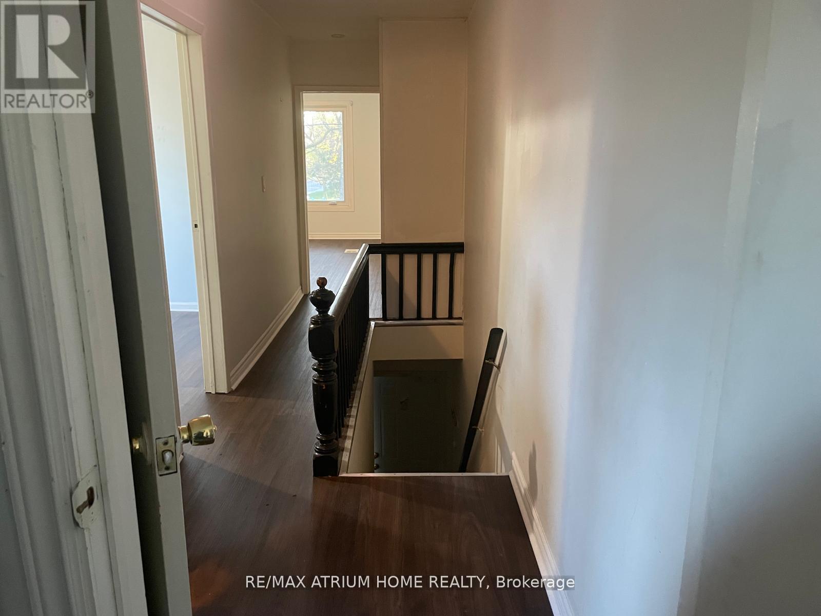 Second Floor - 19 Laughton Avenue, Toronto (Weston-Pellam Park), Ontario  M6N 2W8 - Photo 6 - W12575220