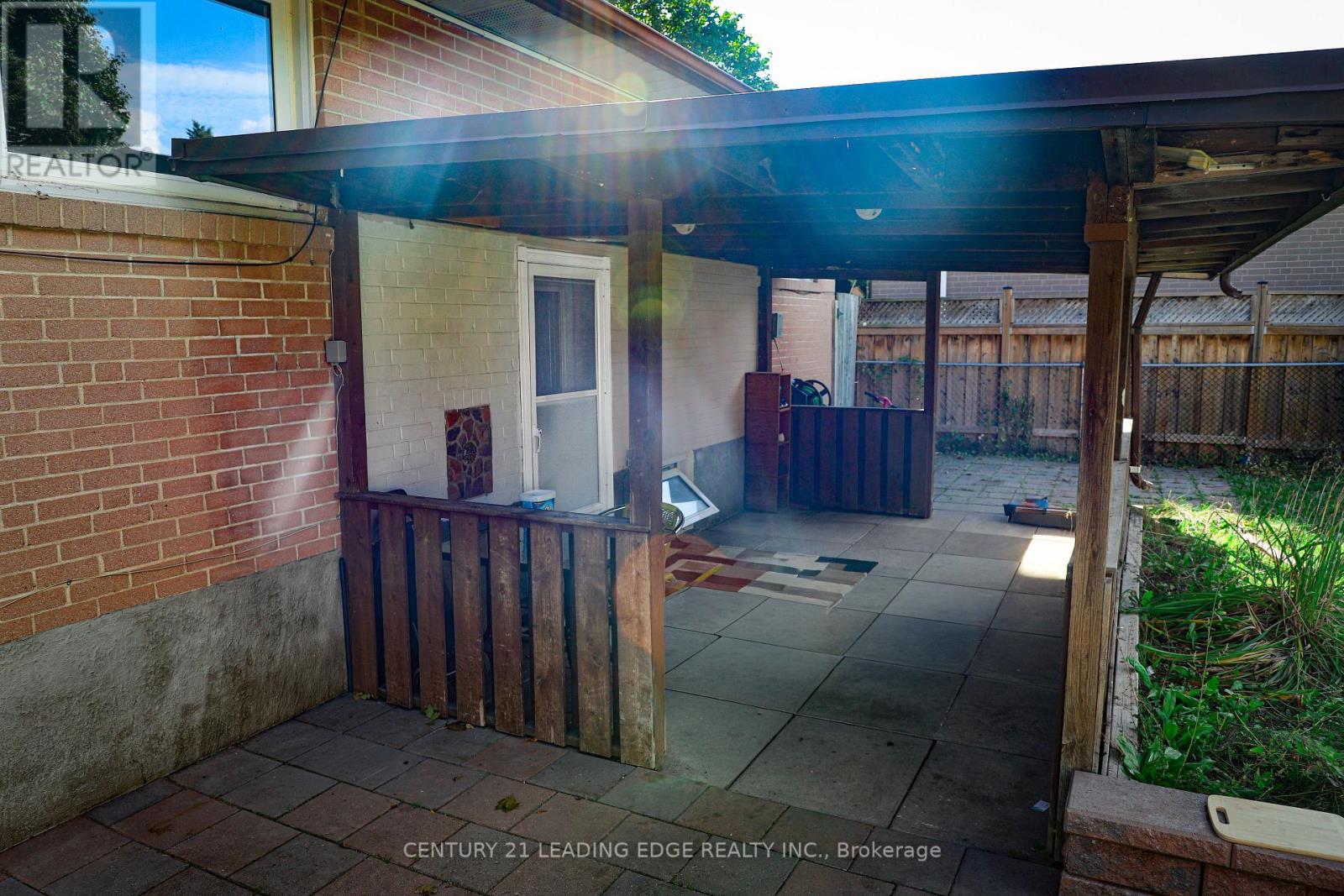 34 Paragon Road, Toronto, Ontario  M9R 1J8 - Photo 47 - W12575644