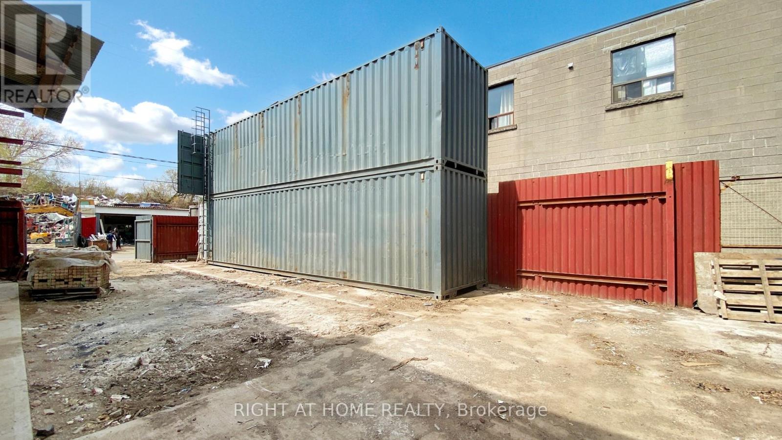 48 Hyde Avenue, Toronto, Ontario  M6M 1J4 - Photo 19 - W12575656