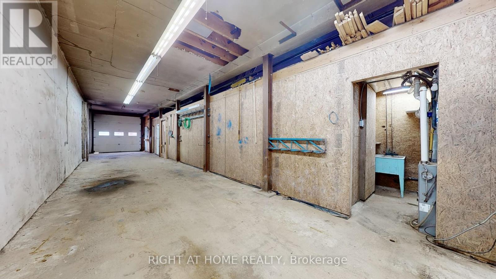 48 Hyde Avenue, Toronto, Ontario  M6M 1J4 - Photo 2 - W12575656