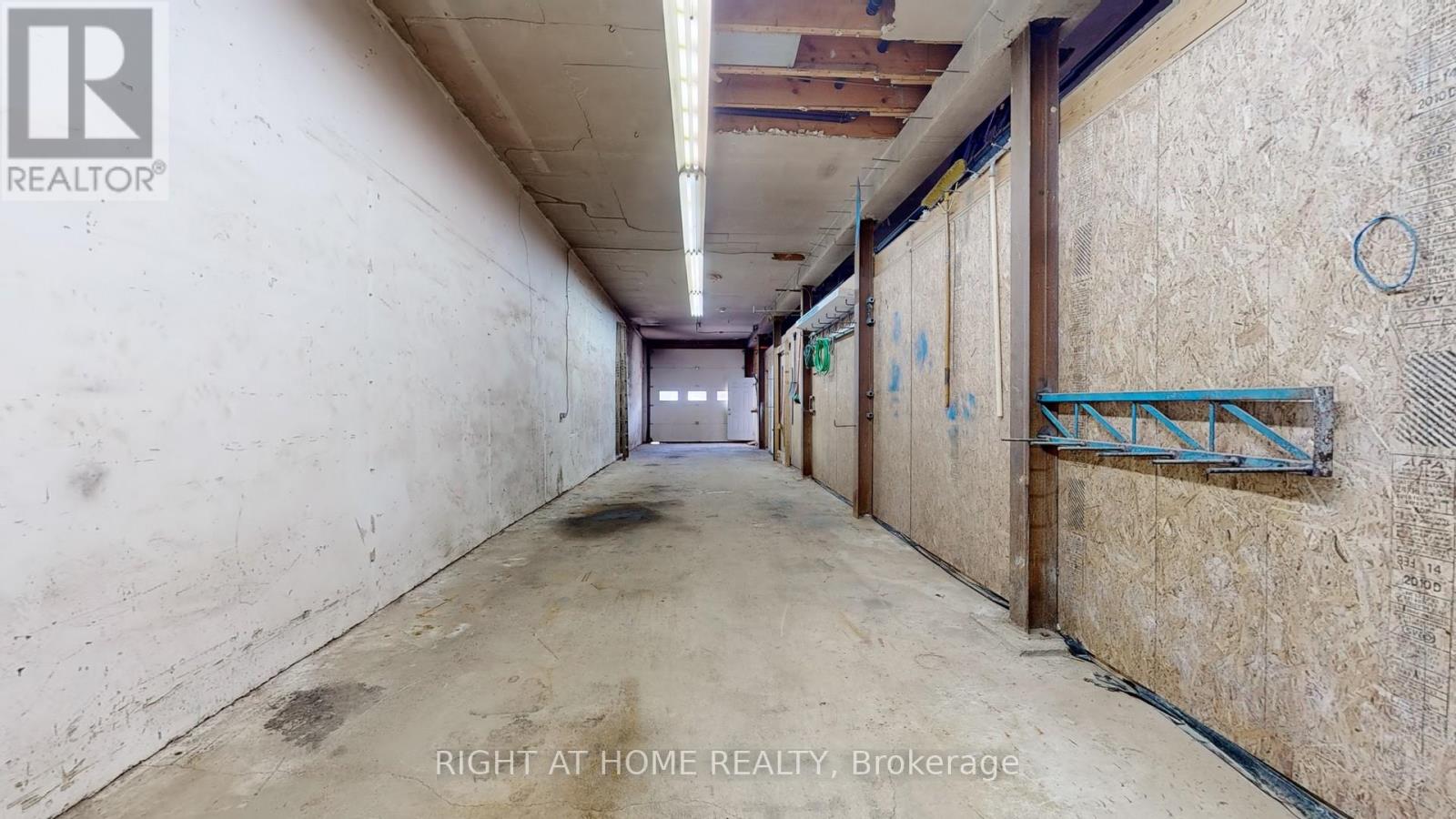 48 Hyde Avenue, Toronto, Ontario  M6M 1J4 - Photo 3 - W12575656