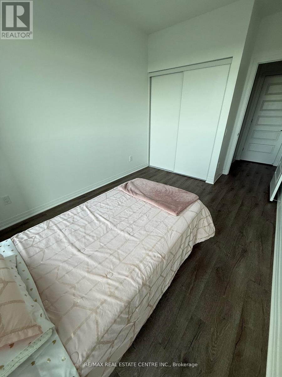 501 - 470 Gordon Krantz Avenue, Milton, Ontario  L9T 2X5 - Photo 17 - W12575674