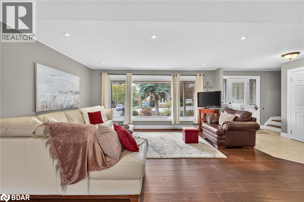 15 Rodney Street, Barrie, Ontario L4M 4B5 - Photo 26 - 40789972