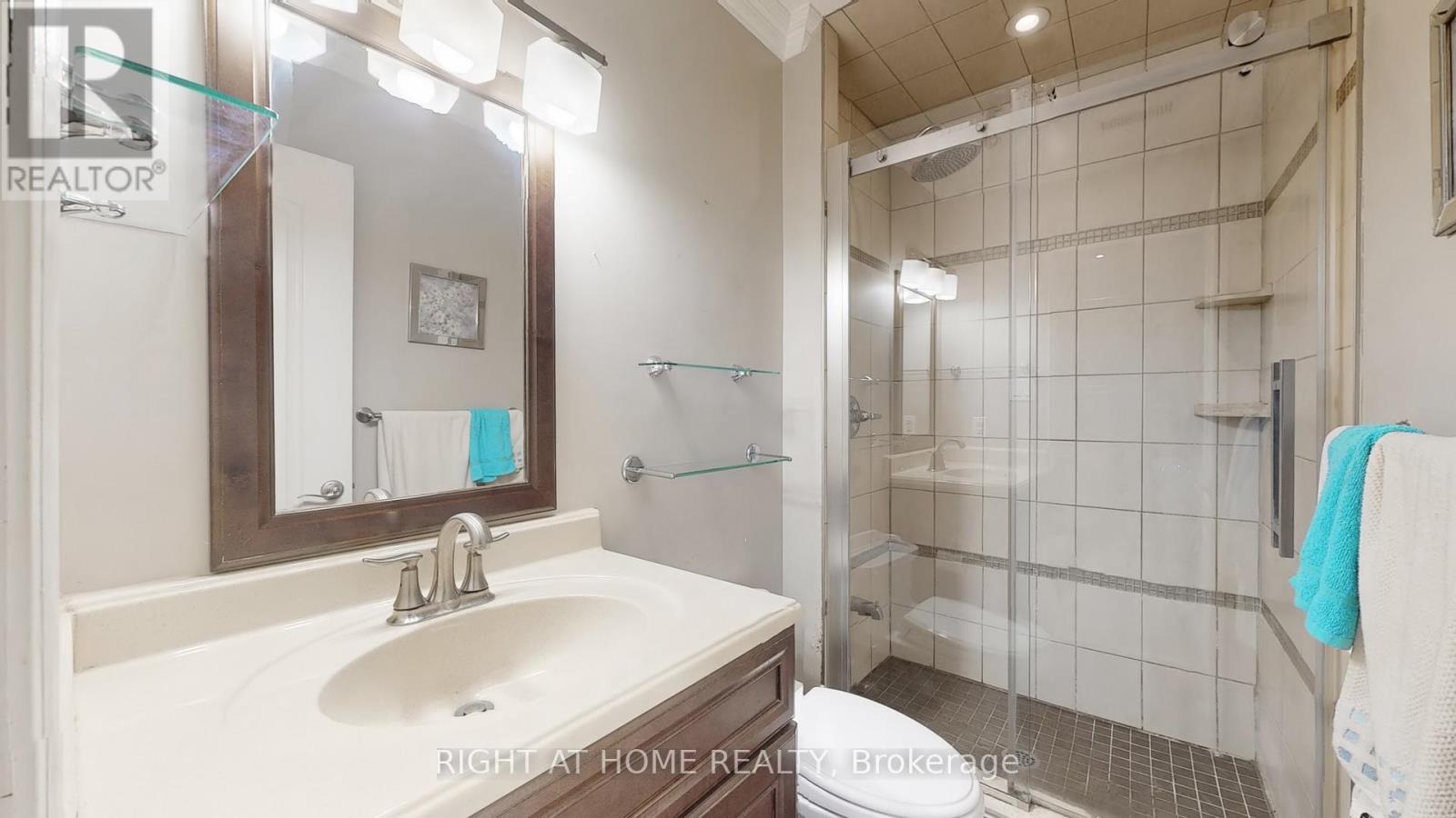 202 - 48 Hyde Avenue, Toronto, Ontario  M6M 1J4 - Photo 5 - W12575720