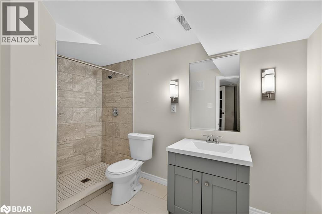 15 Rodney Street, Barrie, Ontario L4M 4B5 - Photo 45 - 40789972