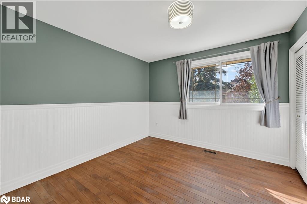 15 Rodney Street, Barrie, Ontario L4M 4B5 - Photo 33 - 40789972