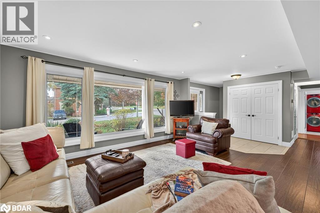 15 Rodney Street, Barrie, Ontario L4M 4B5 - Photo 27 - 40789972