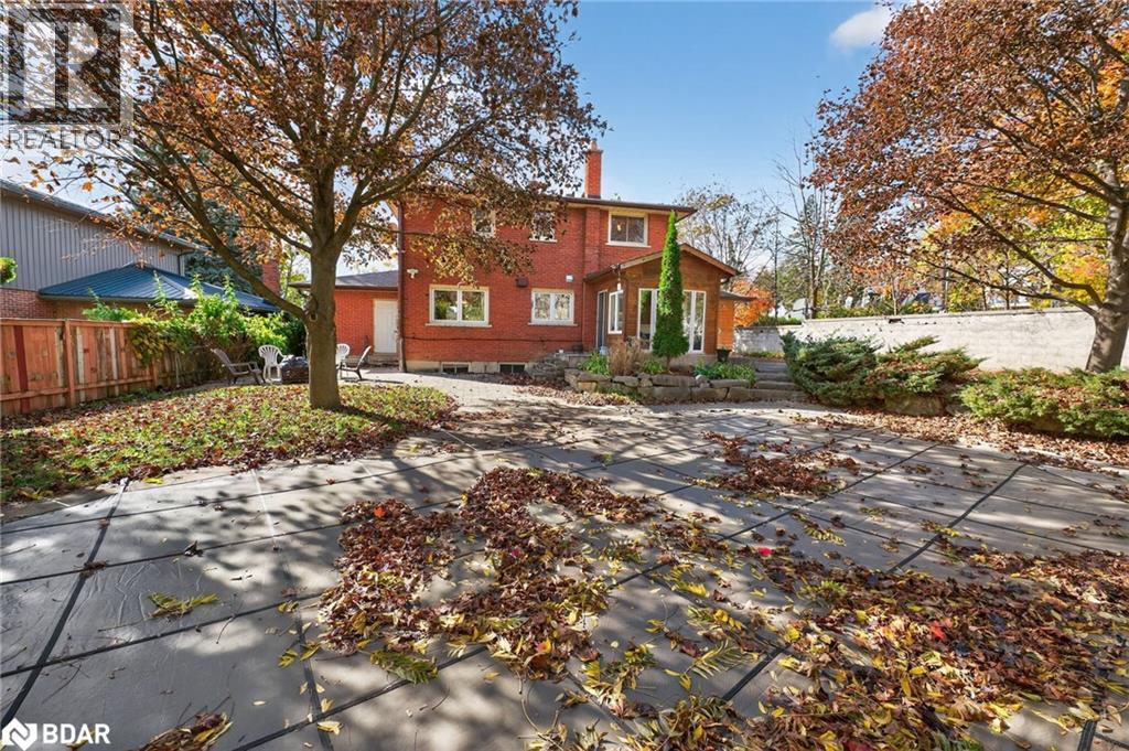 15 Rodney Street, Barrie, Ontario L4M 4B5 - Photo 48 - 40789972