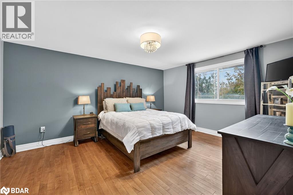 15 Rodney Street, Barrie, Ontario L4M 4B5 - Photo 37 - 40789972