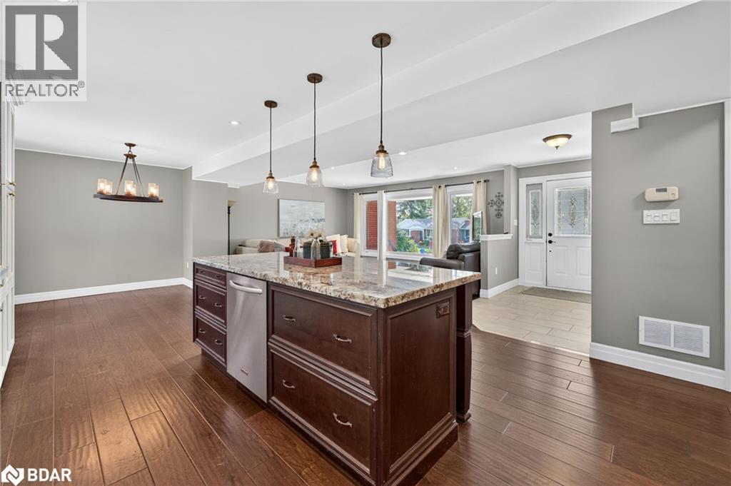 15 Rodney Street, Barrie, Ontario L4M 4B5 - Photo 23 - 40789972