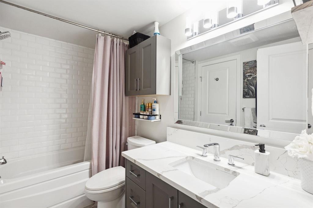 313 15745 Croydon Drive, Surrey, British Columbia  V3Z 2L5 - Photo 11 - R3069228