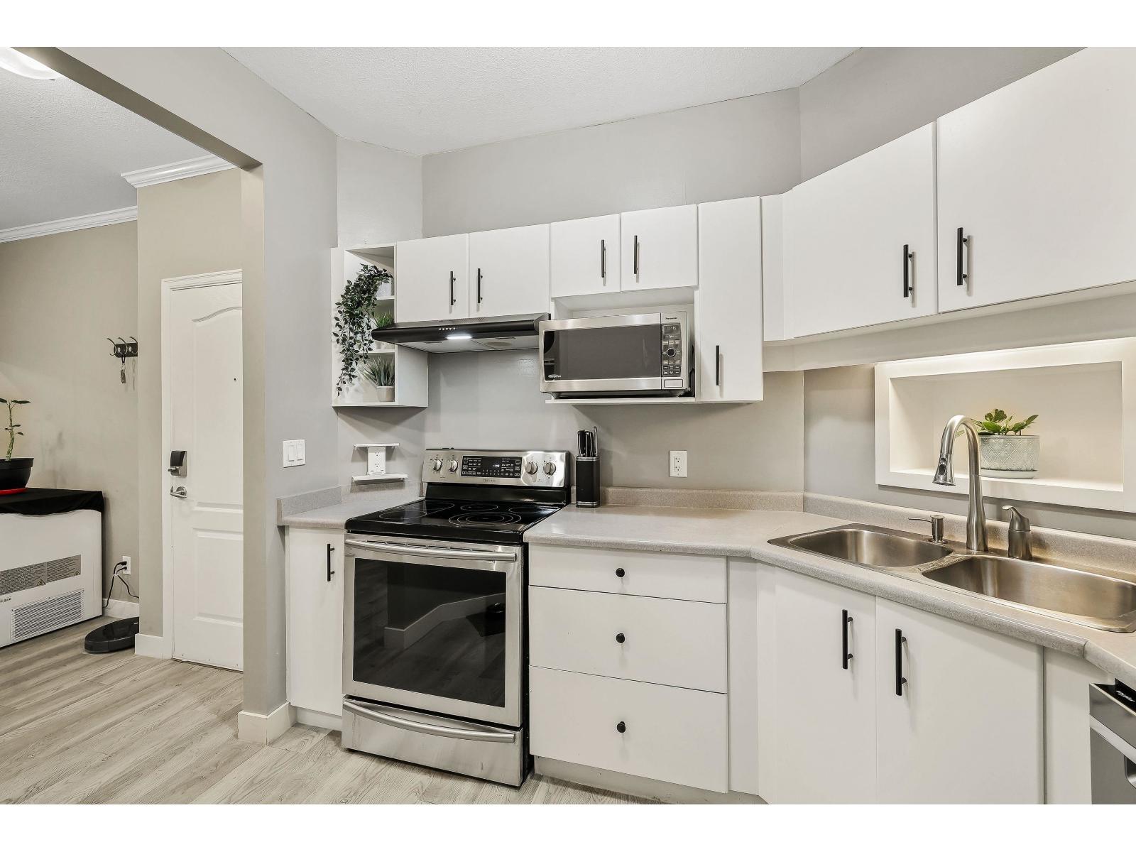 107 20239 Michaud Crescent, Langley, British Columbia  V3A 8L1 - Photo 6 - R3060001