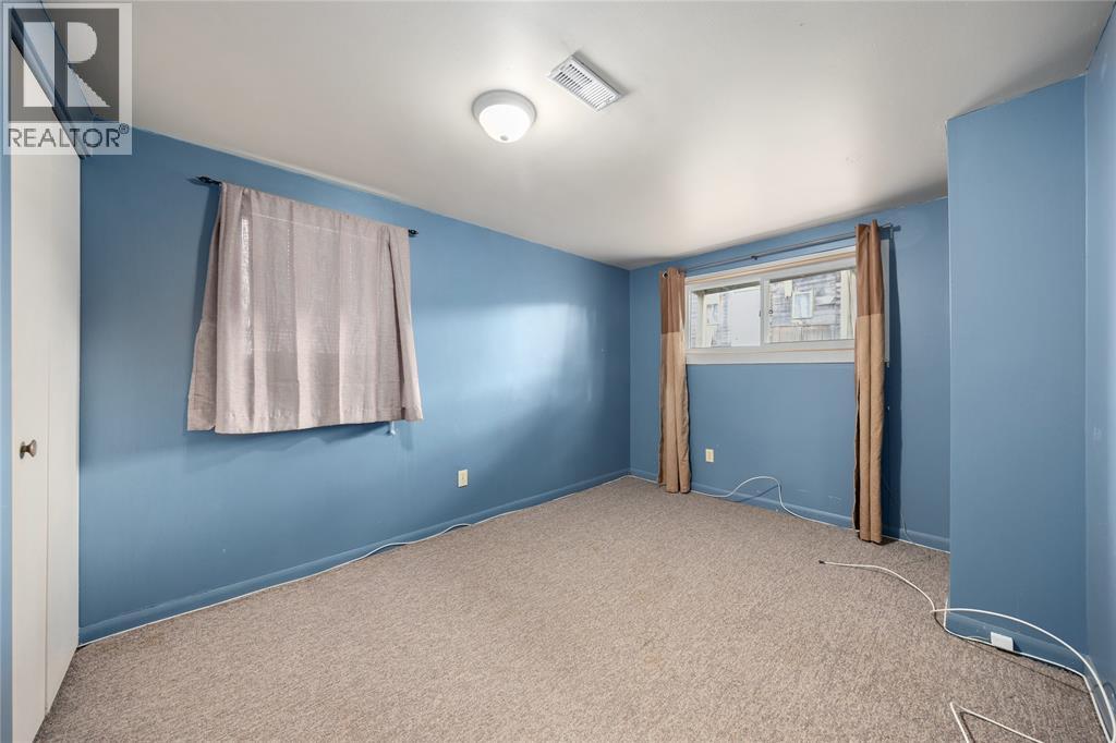 518 Oozloffsky Street, Petrolia, Ontario  N0N 1R0 - Photo 16 - 25030590