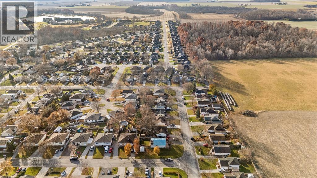 518 Oozloffsky Street, Petrolia, Ontario  N0N 1R0 - Photo 25 - 25030590
