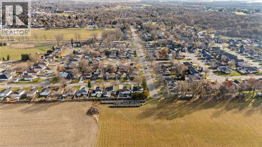 518 Oozloffsky Street, Petrolia, Ontario  N0N 1R0 - Photo 26 - 25030590