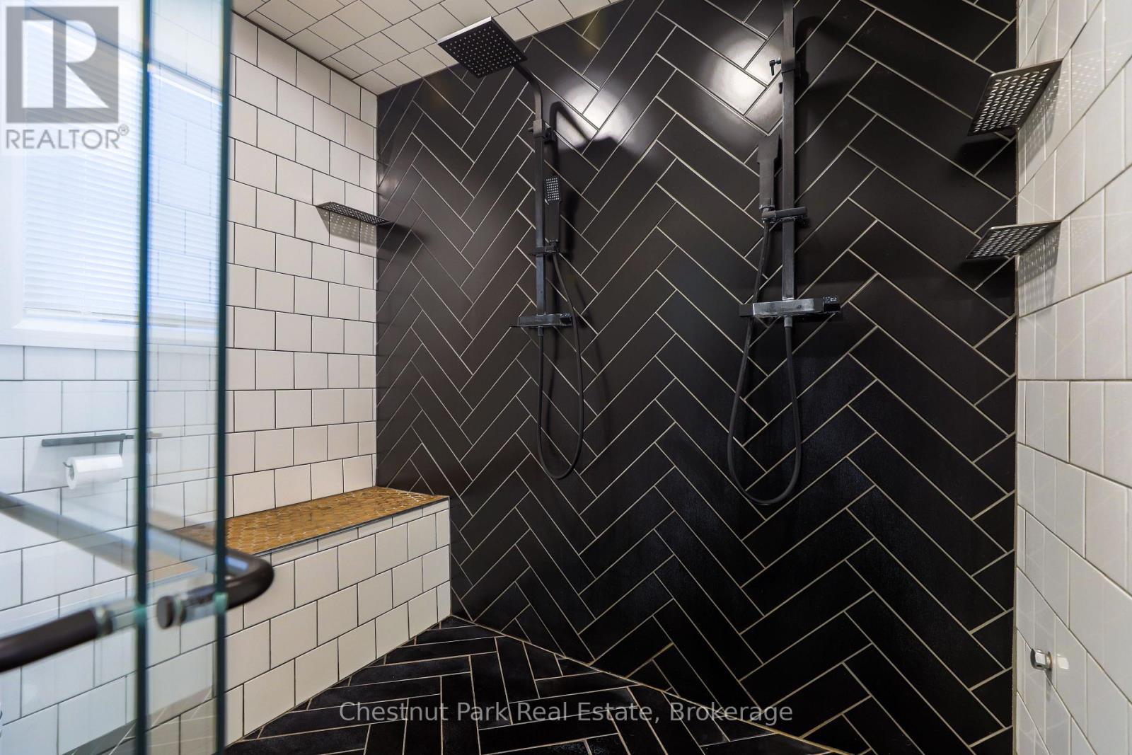 9 Maple Drive, Northern Bruce Peninsula, Ontario  N0H 1Z0 - Photo 38 - X12575788