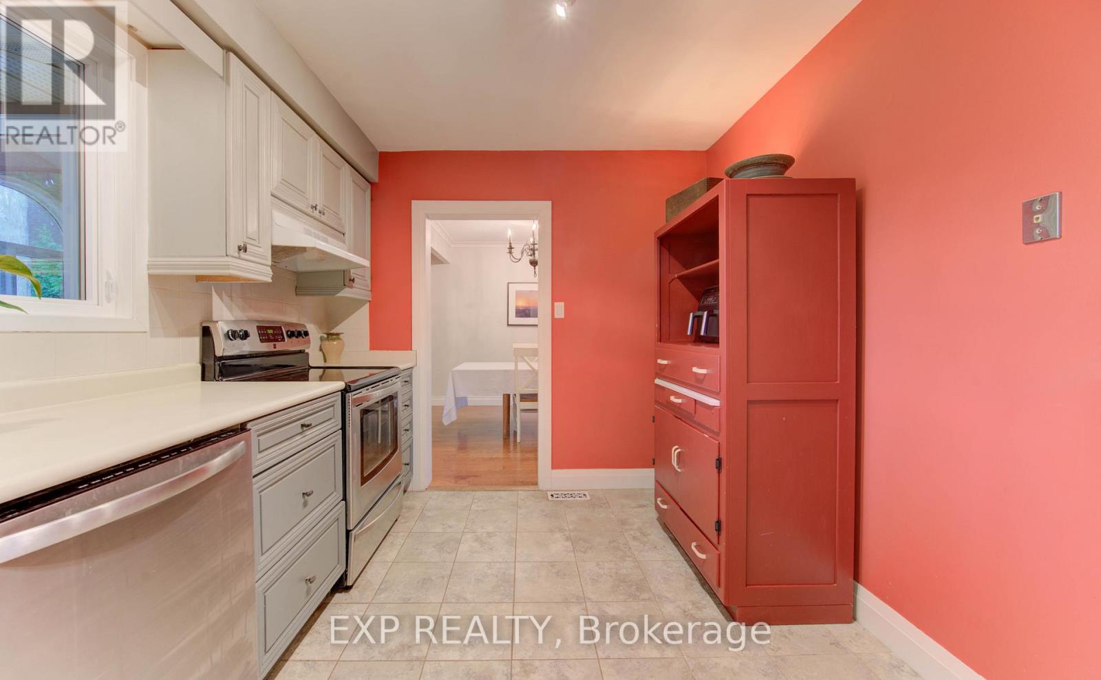 47 Hillcrest Lane, Kitchener, Ontario  N2K 1S9 - Photo 17 - X12575648