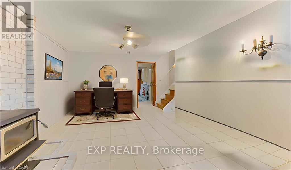 47 Hillcrest Lane, Kitchener, Ontario  N2K 1S9 - Photo 29 - X12575648