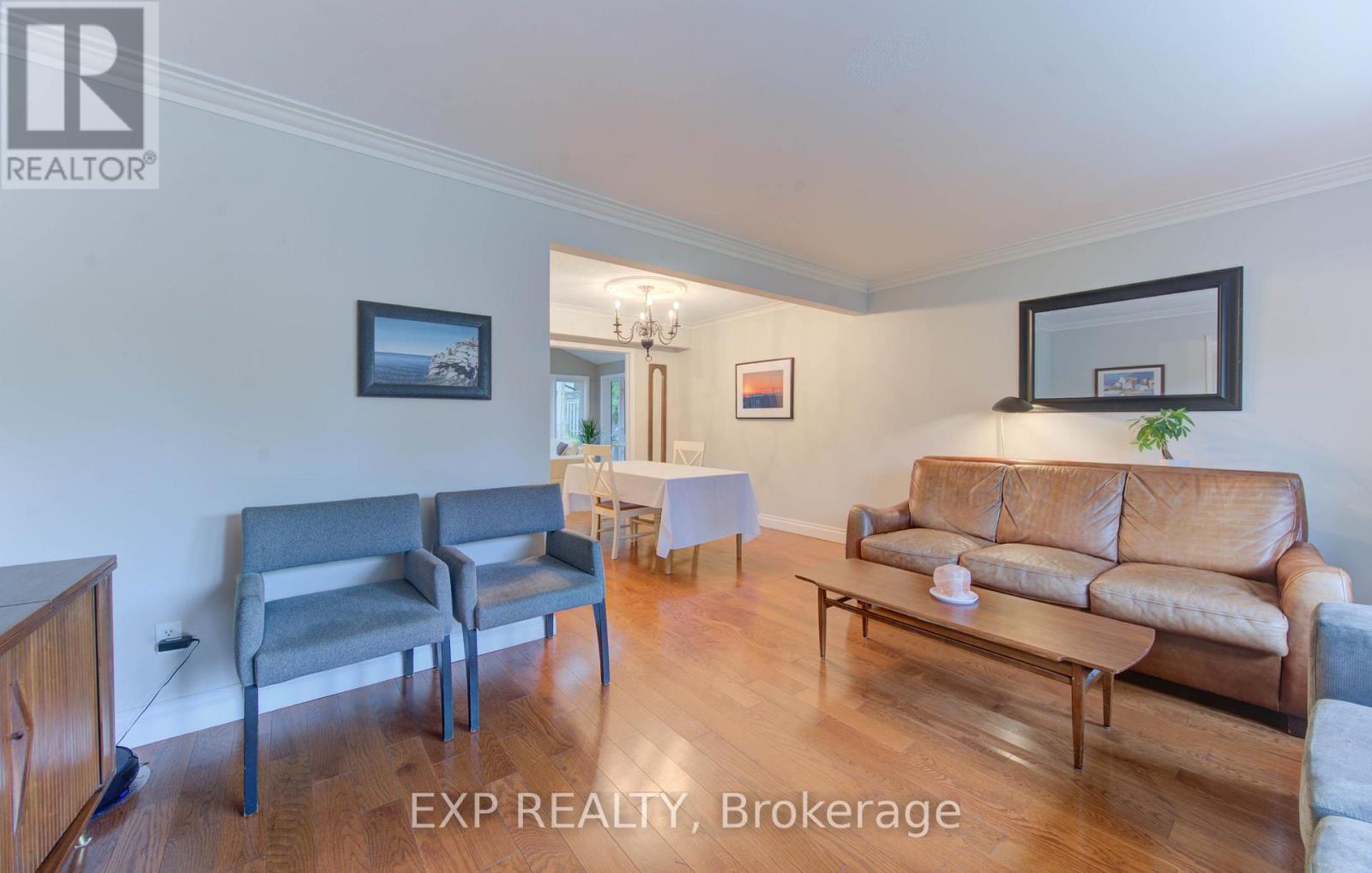 47 Hillcrest Lane, Kitchener, Ontario  N2K 1S9 - Photo 7 - X12575648