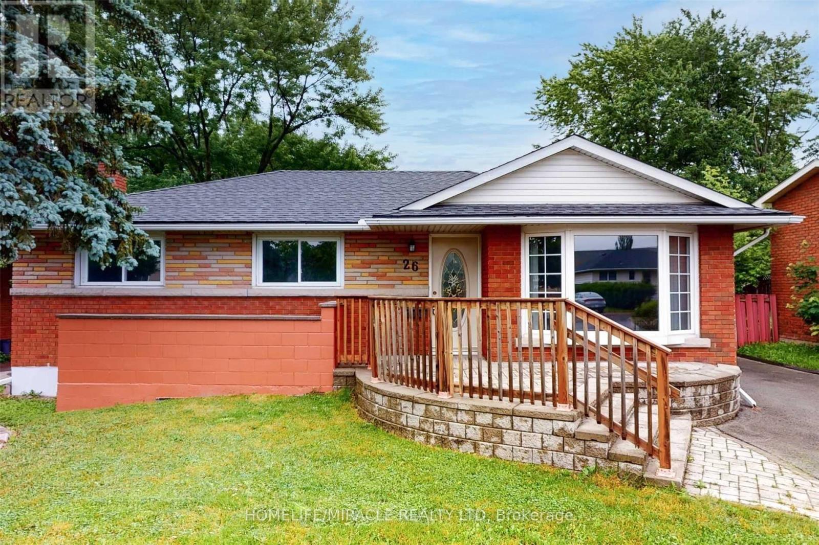 UPPER - 26 GLENGARRY ROAD, St. Catharines, Ontario