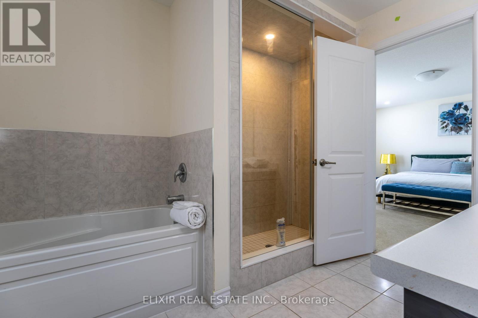 18 Jenner Drive, Brant, Ontario  N3L 0L2 - Photo 12 - X12575698