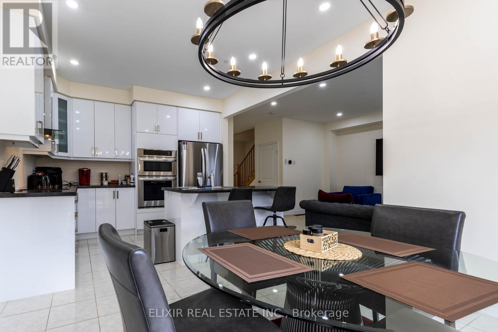 18 Jenner Drive, Brant, Ontario  N3L 0L2 - Photo 6 - X12575698