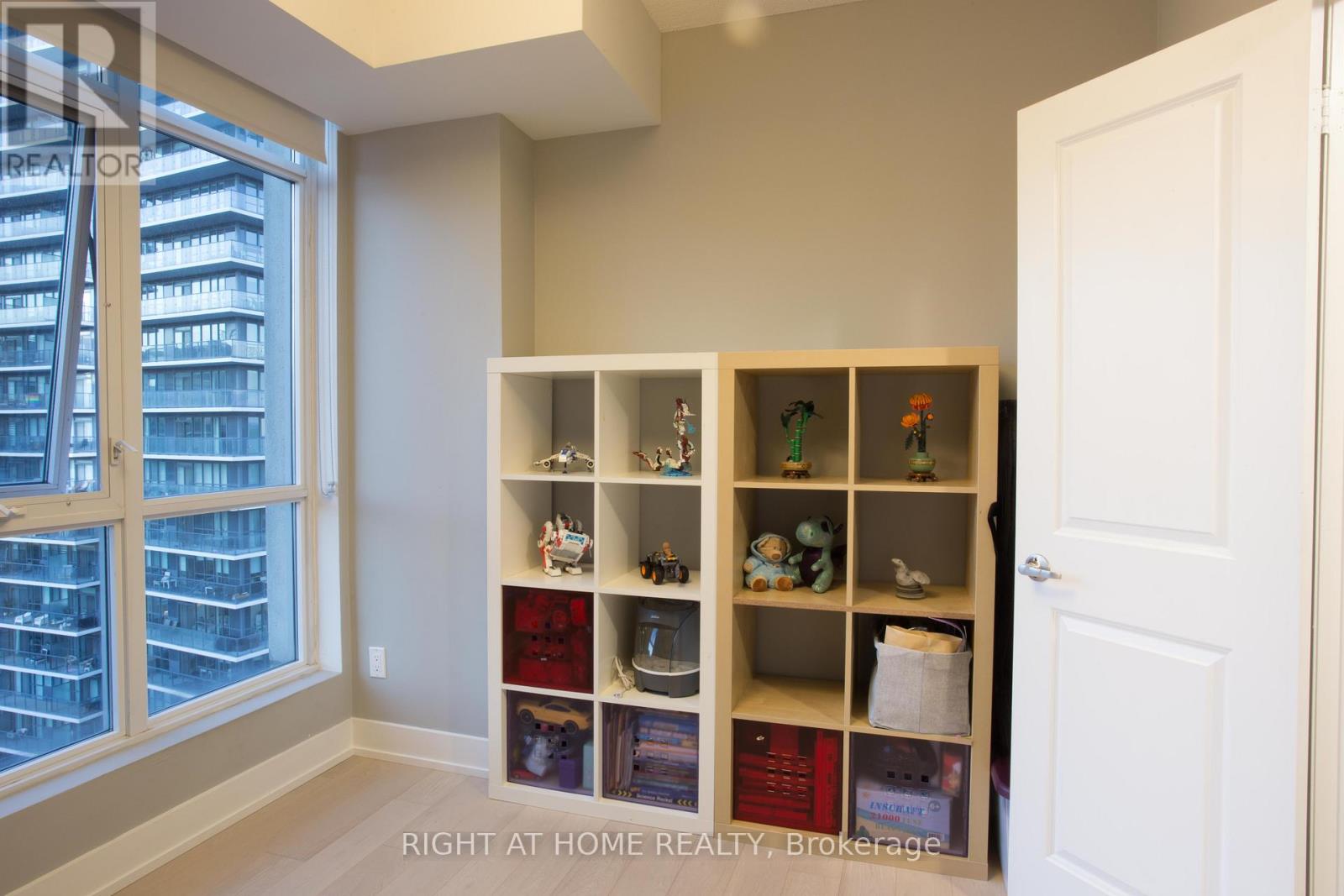 1508 - 21 Grand Magazine Street, Toronto, Ontario  M5V 1B5 - Photo 11 - C12575742