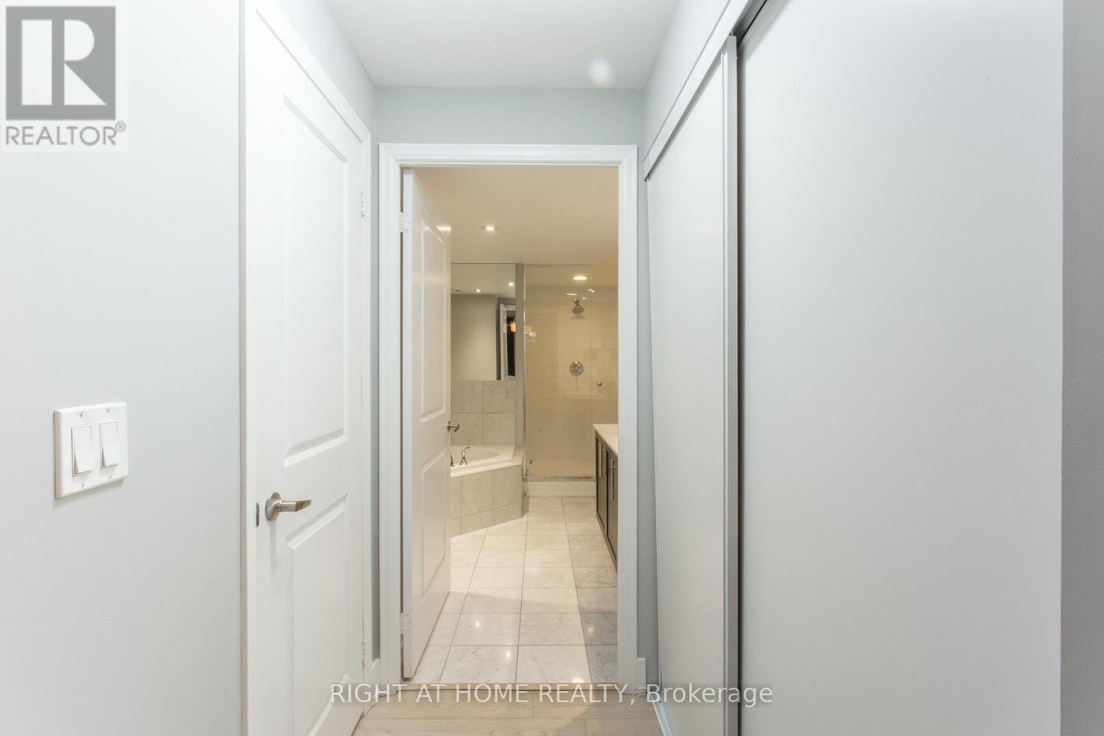 1508 - 21 Grand Magazine Street, Toronto, Ontario  M5V 1B5 - Photo 21 - C12575742