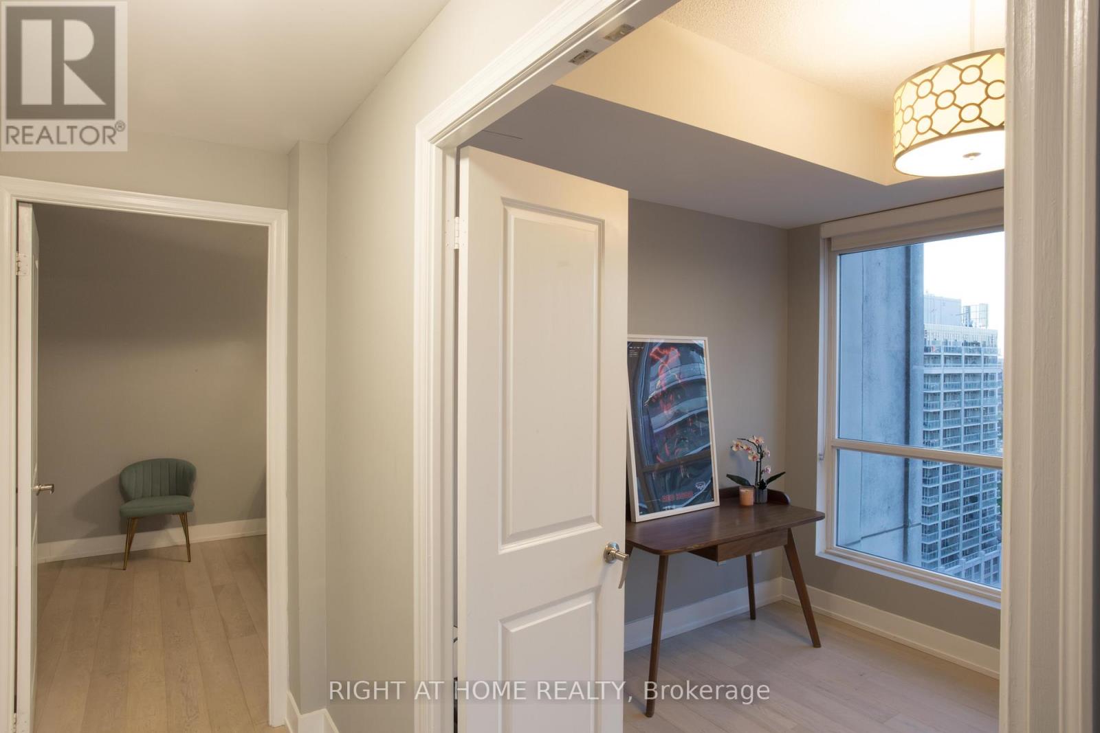 1508 - 21 Grand Magazine Street, Toronto, Ontario  M5V 1B5 - Photo 9 - C12575742