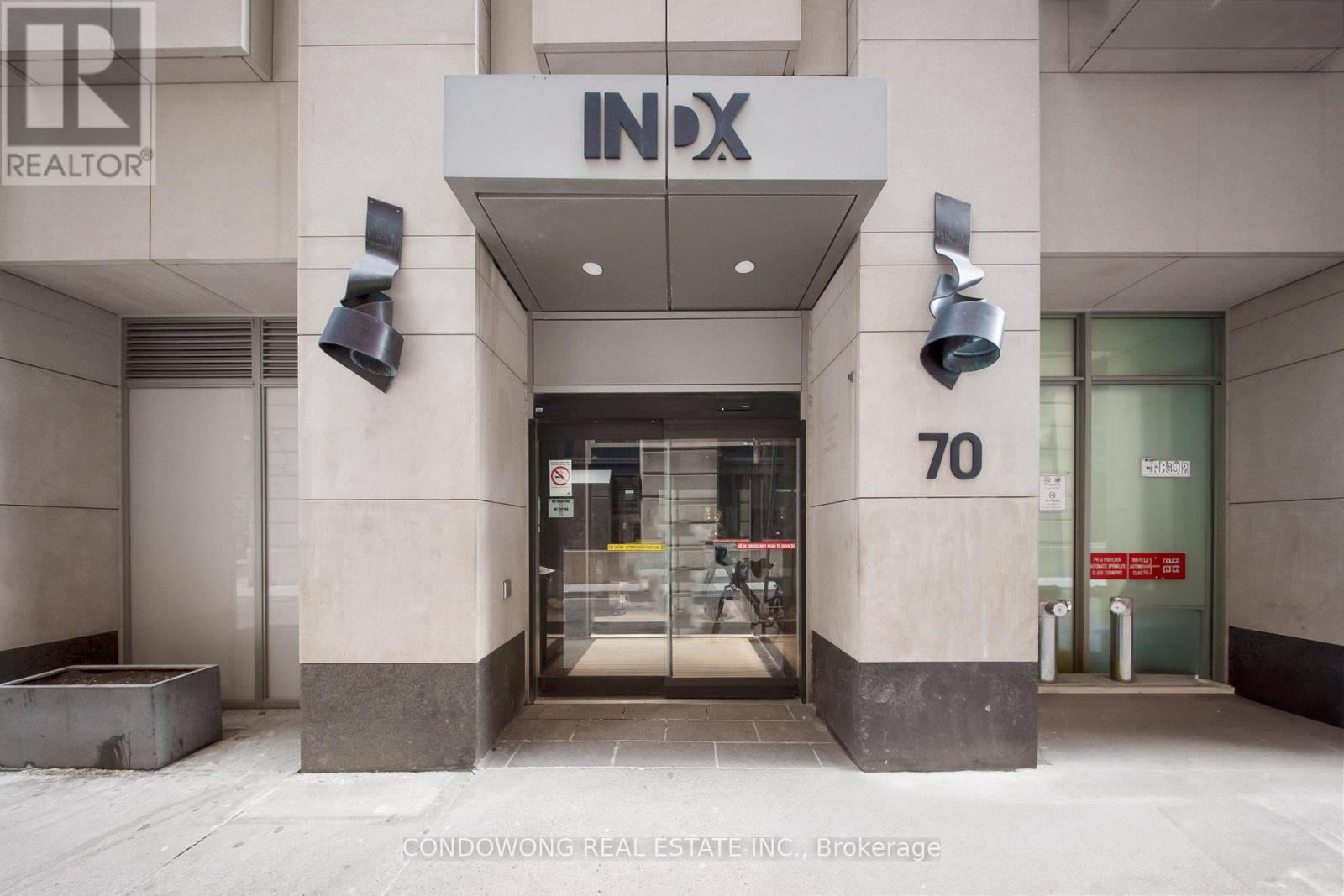 2809 - 70 Temperance Street, Toronto, Ontario  M5H 0B1 - Photo 2 - C12575746