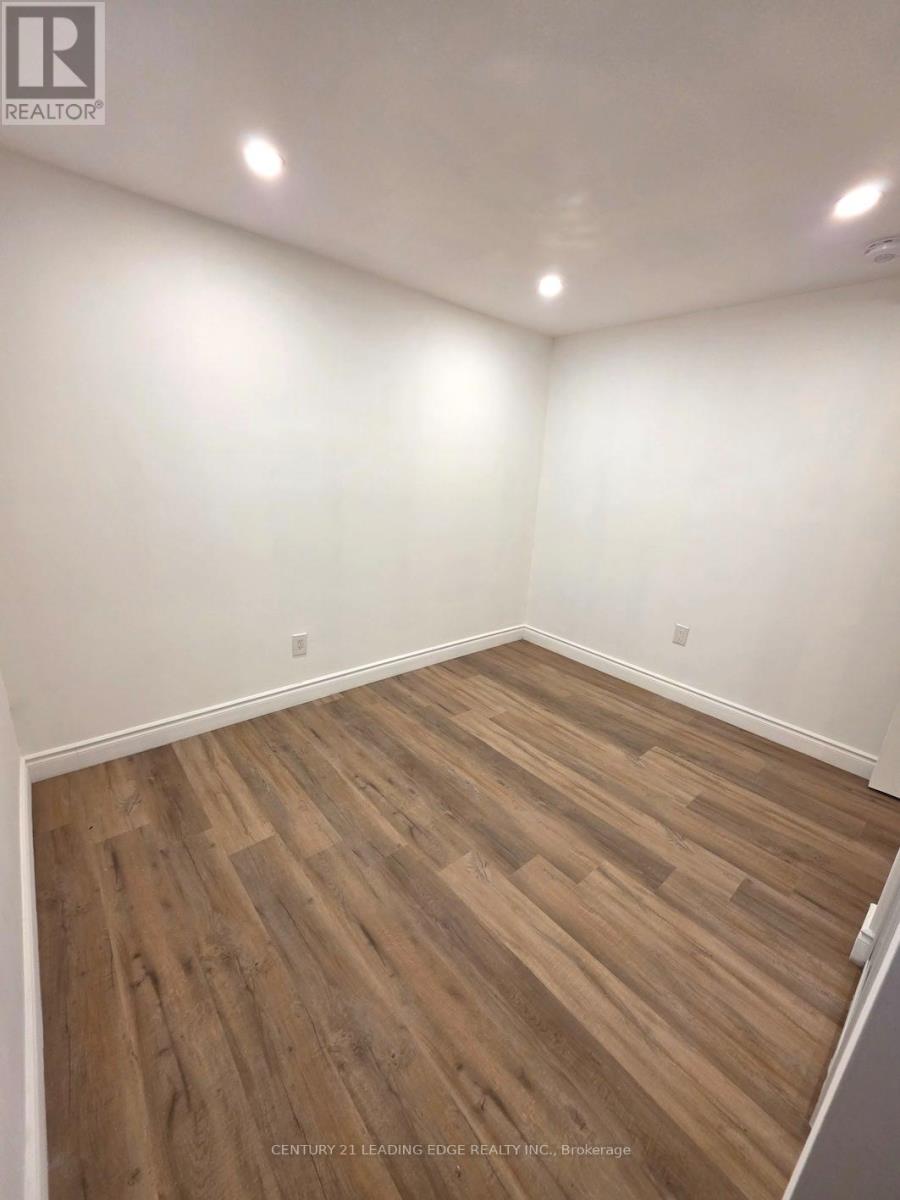 Basement A - 16 Wyvern Road, Toronto, Ontario  M2K 2K4 - Photo 6 - C12575784