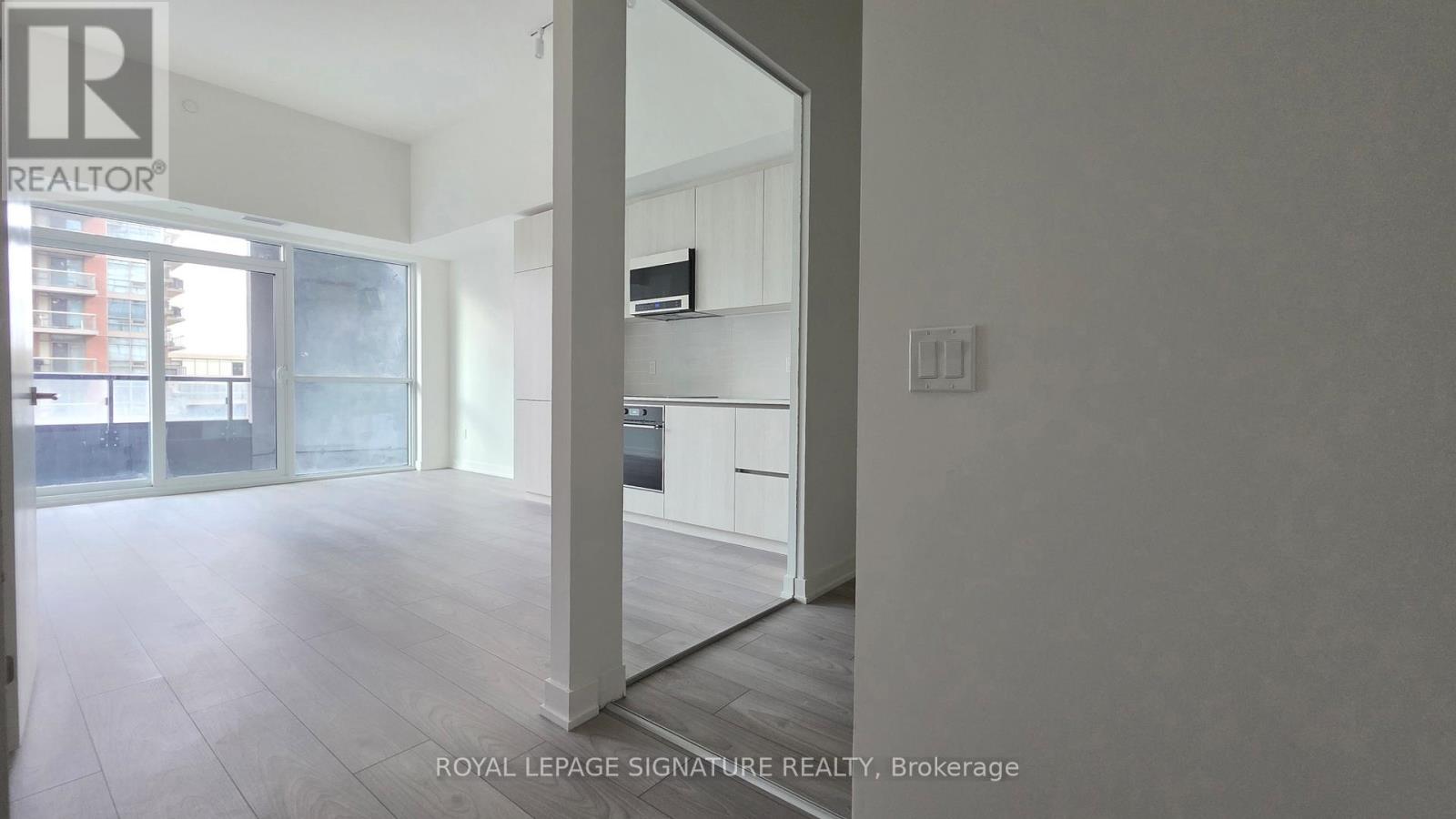 405 - 120 Broadway Avenue, Toronto, Ontario  M4P 0E9 - Photo 3 - C12575806