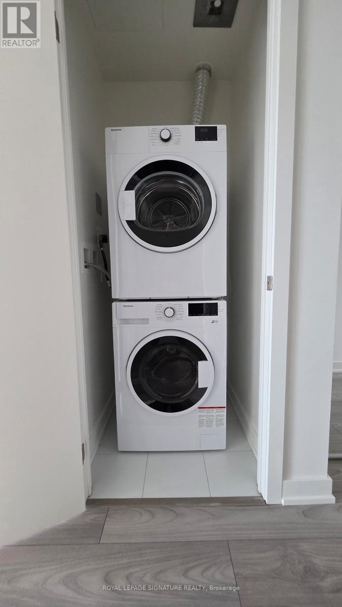 1504 - 120 Broadway Avenue, Toronto, Ontario  M4P 0E9 - Photo 12 - C12575820