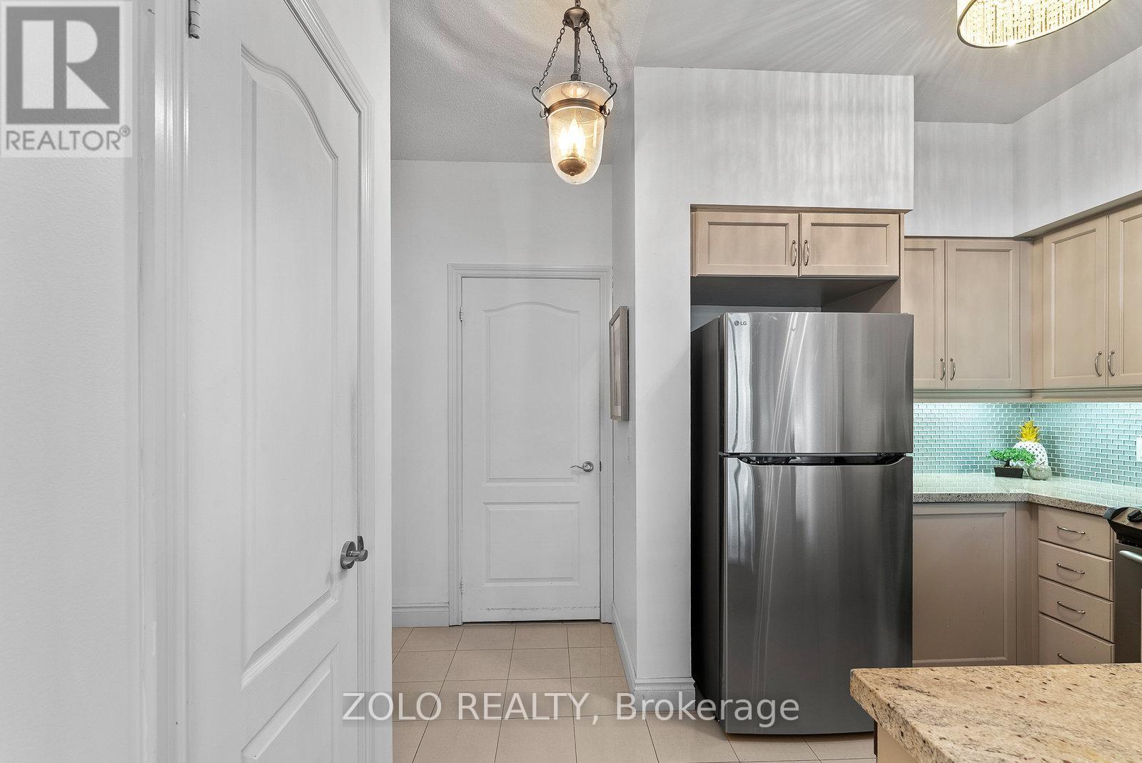 113 - 319 Merton Street, Toronto, Ontario  M4S 1A5 - Photo 4 - C12575830