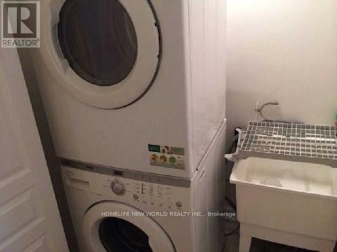 30 Routliffe Lane, Toronto, Ontario  M2N 0A2 - Photo 17 - C12575836