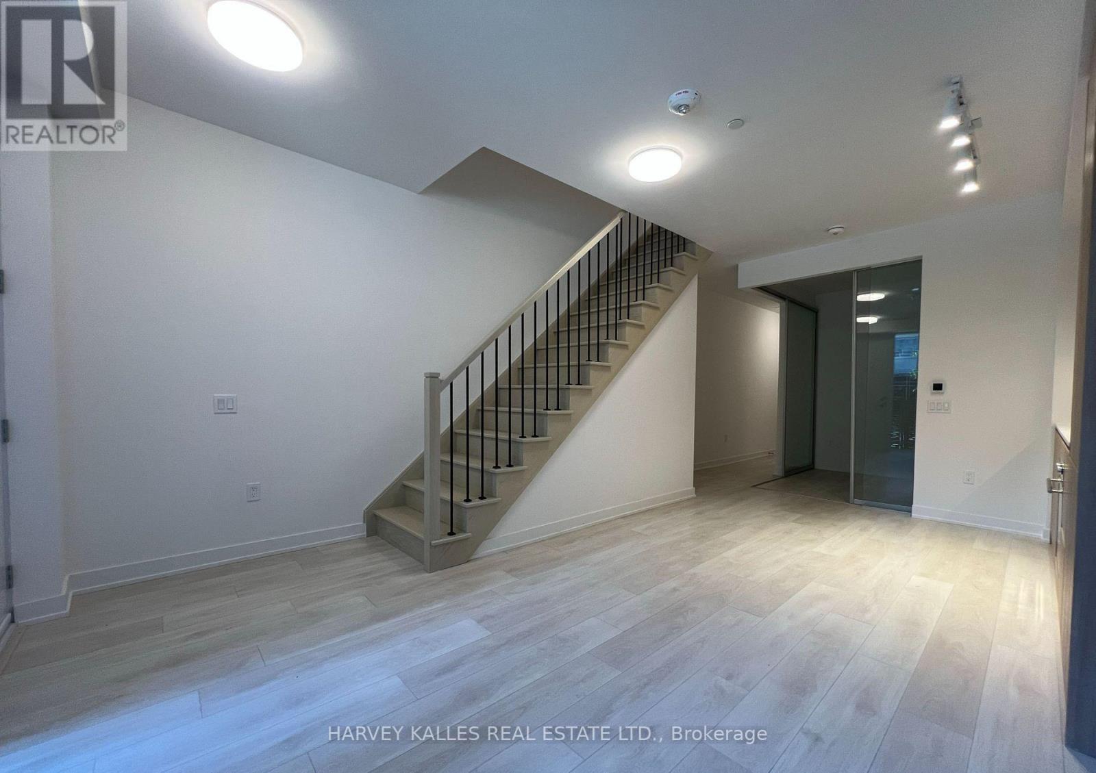 119 Broadway Avenue, Toronto, Ontario  M4P 0E7 - Photo 8 - C12575882