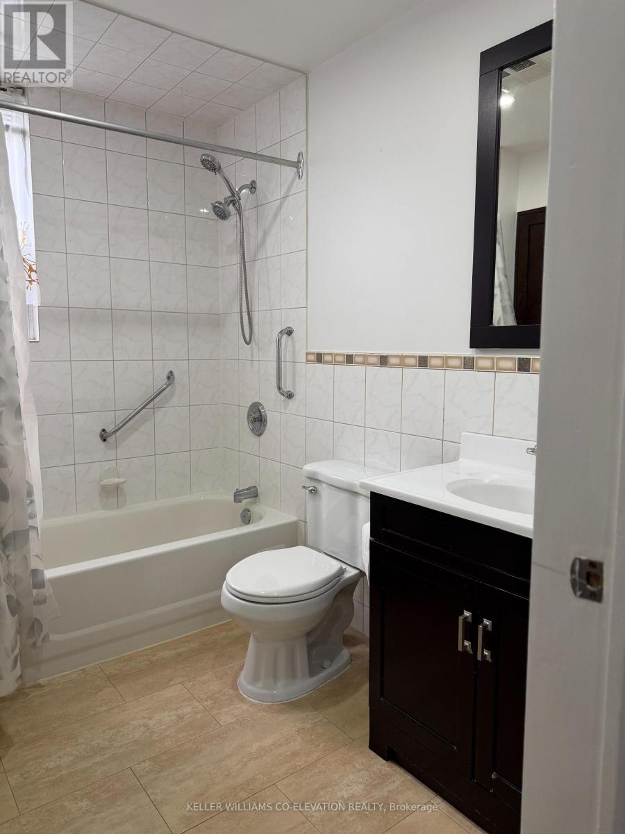 Main Fl - 41 Northcliffe Boulevard, Toronto, Ontario  M6H 3G9 - Photo 15 - C12575904