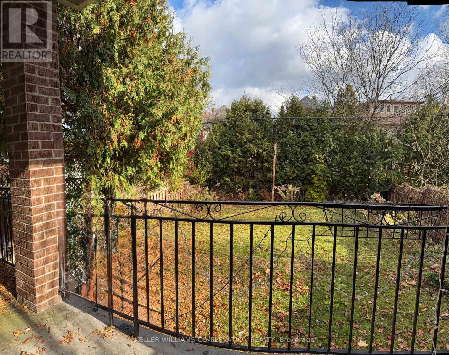 Main Fl - 41 Northcliffe Boulevard, Toronto, Ontario  M6H 3G9 - Photo 25 - C12575904