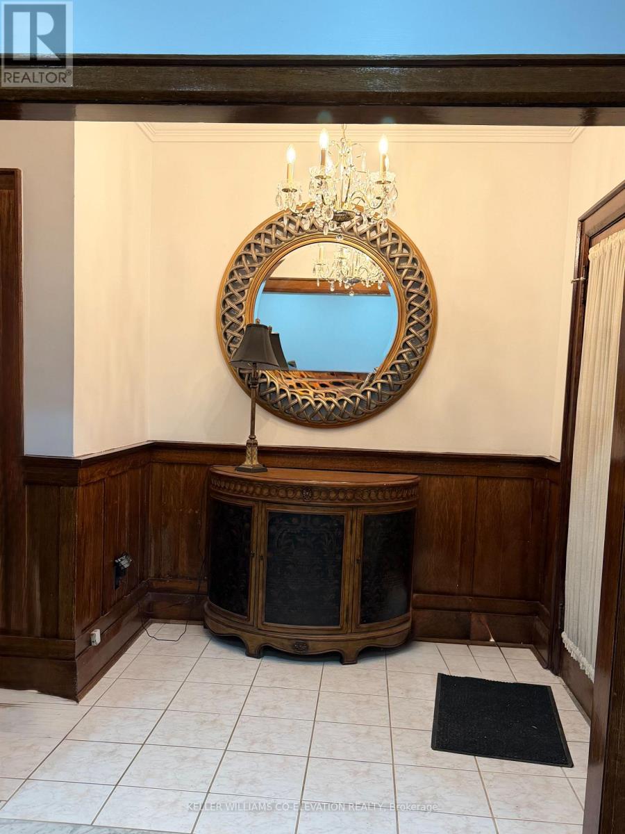 Main Fl - 41 Northcliffe Boulevard, Toronto, Ontario  M6H 3G9 - Photo 3 - C12575904