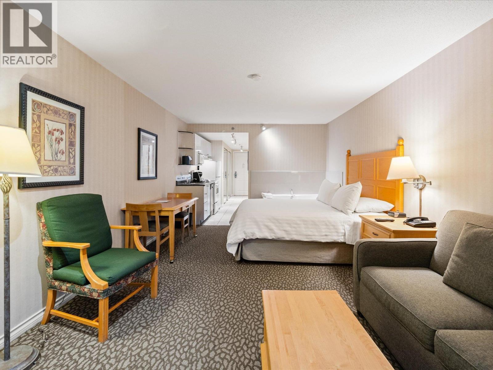 202 4319 Main Street, Whistler, British Columbia  V8E 1B1 - Photo 4 - R3062305