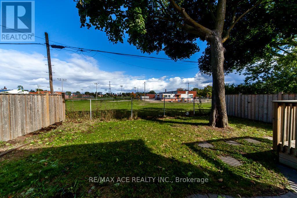 11 Ashdean Drive, Toronto, Ontario  M1P 1E4 - Photo 28 - E12575782