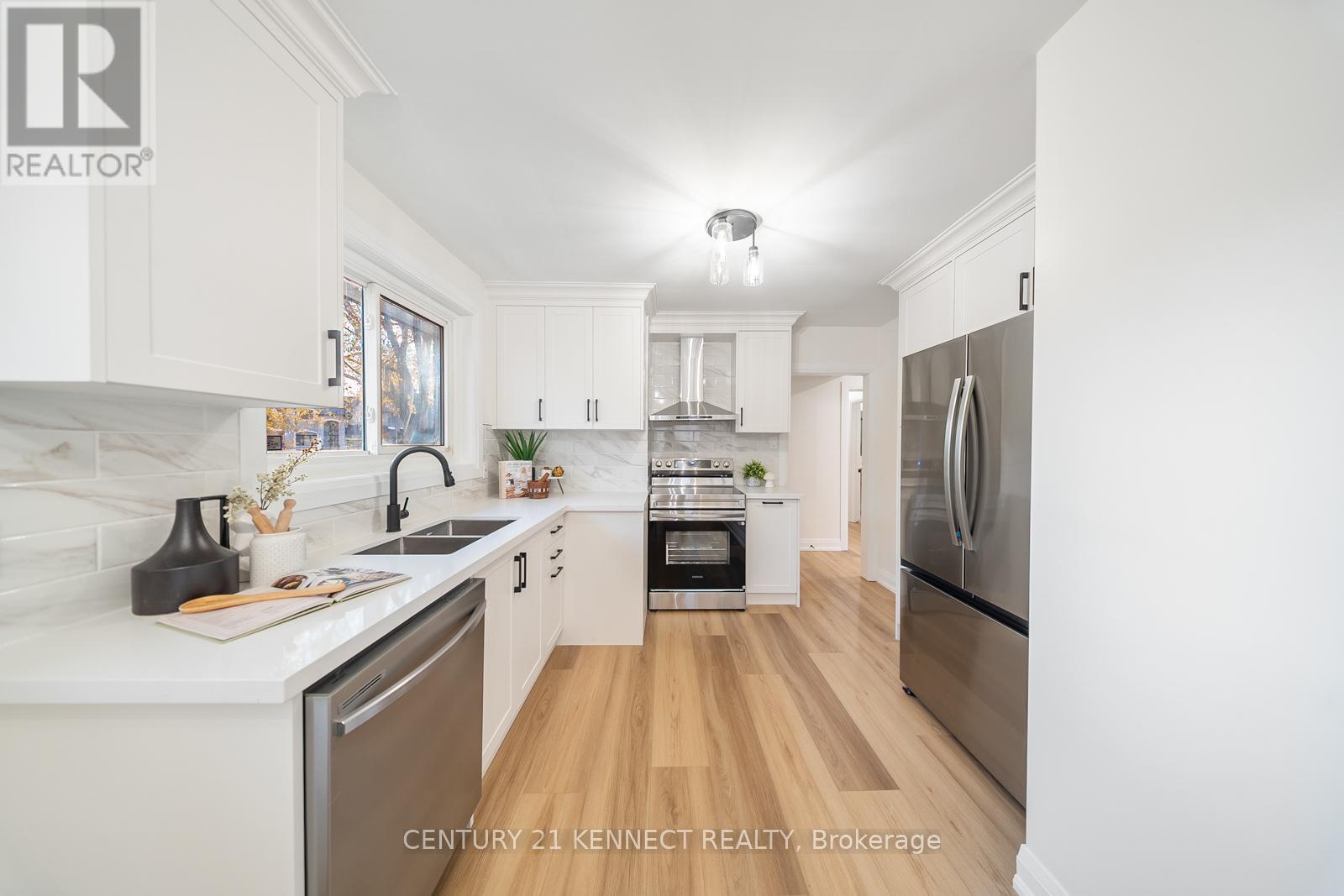 30 Greyabbey Trail, Toronto, Ontario  M1E 1V7 - Photo 6 - E12575790