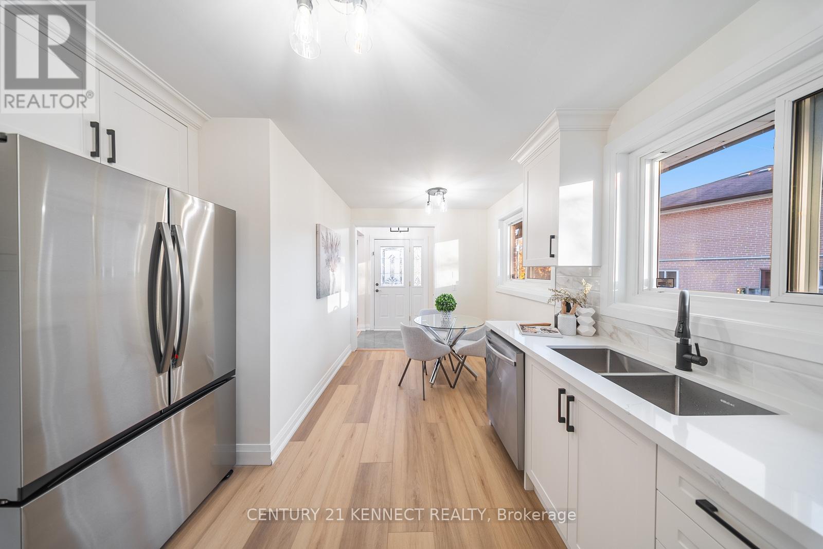 30 Greyabbey Trail, Toronto, Ontario  M1E 1V7 - Photo 8 - E12575790