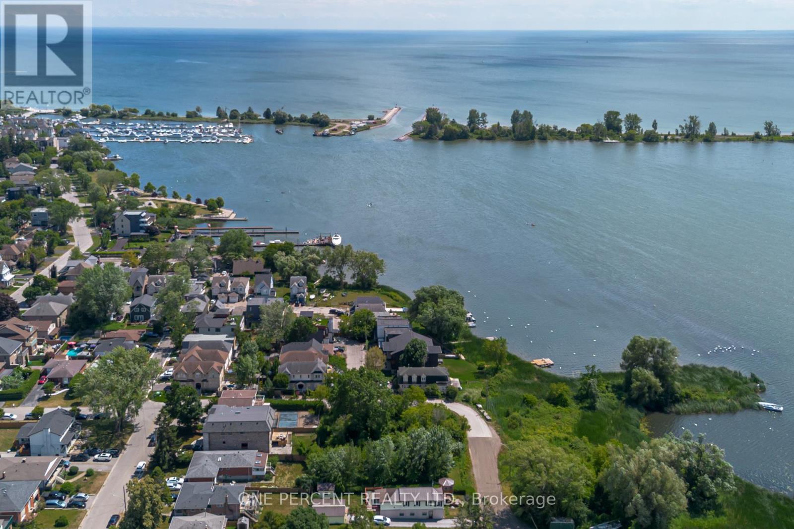 805 St. Martins Drive, Pickering, Ontario  L1W 1N1 - Photo 18 - E12575792