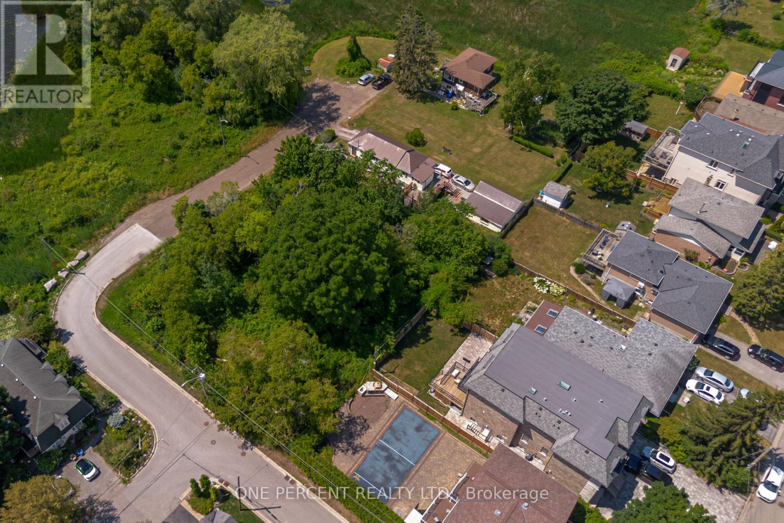 805 St. Martins Drive, Pickering, Ontario  L1W 1N1 - Photo 9 - E12575792