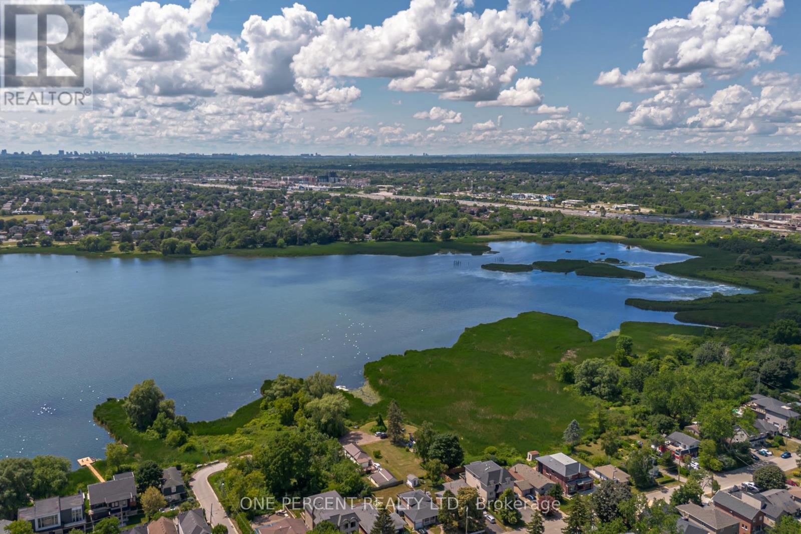 809 St. Martins Drive, Pickering, Ontario  L1W 1N1 - Photo 13 - E12575794