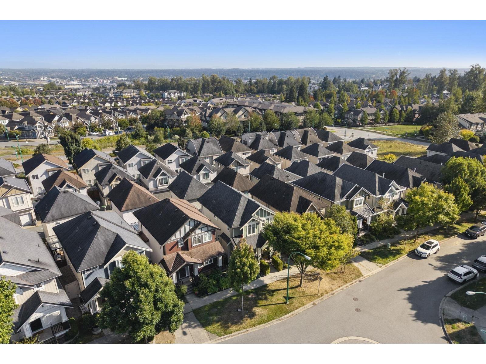 6746 191a Street, Surrey, British Columbia  V4N 6A5 - Photo 40 - R3069834