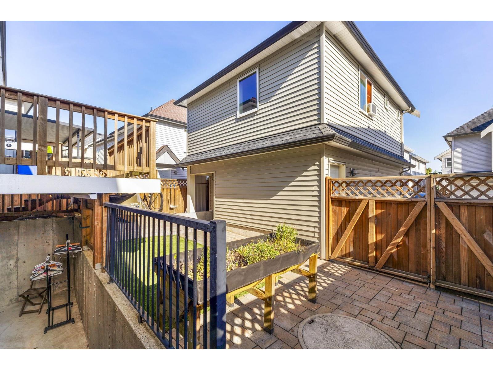 6746 191a Street, Surrey, British Columbia  V4N 6A5 - Photo 34 - R3069834